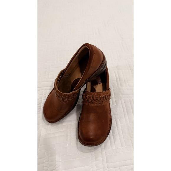 b.o.c. Shoes - b.o.c. brown woven clog comfort shoes women size 9M